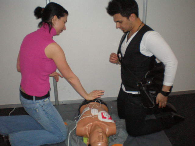 elsosegely-tanfolyam-defibrillator-plusz-021.jpg